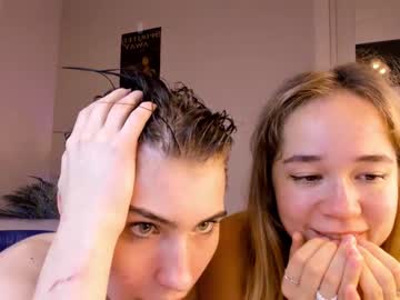 girl
        helensheaven cam image #2310340