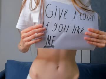 girl
        wildabolling cam image #4433690