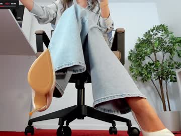 girl
        legswattitude cam image #6028082