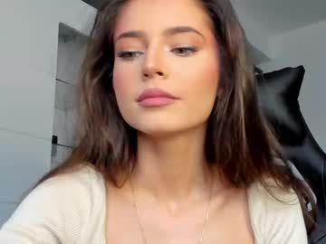 girl
        isia_slay cam image #452475