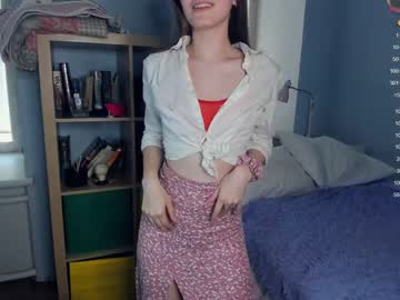 girl
        youne_and_beautiful cam image #1631276