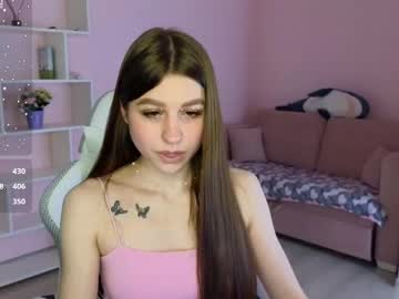 girl
        kristy_mey cam image #6635315