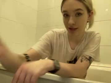 girl
        ccrystalluna cam image #2003703
