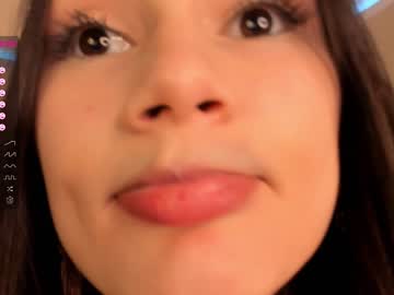 girl
        juliepenningtona cam image #2626969