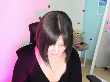girl
        jennie_berry cam image #4904623