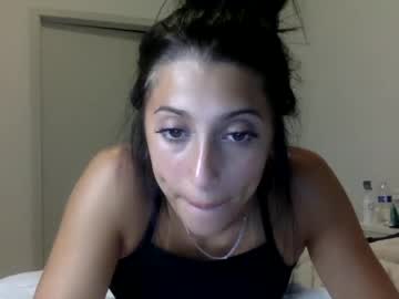 girl
        marissabaker cam image #4482045