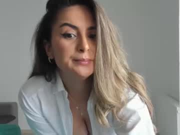 girl
        epicfu cam image #1487912