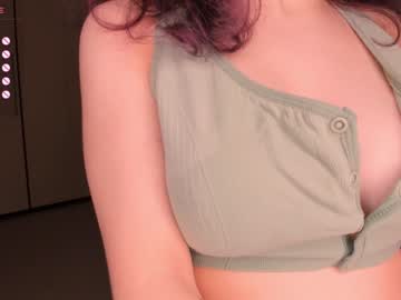 girl
        synnedobb cam image #3657417