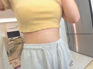 girl
        ehotlovea cam image #312298