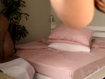 girl
        ronny_ponny cam image #6279127