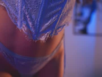 girl
        lucie_beltran cam image #3589105