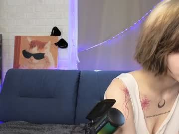 girl
        lizbethbiglow cam image #4965179