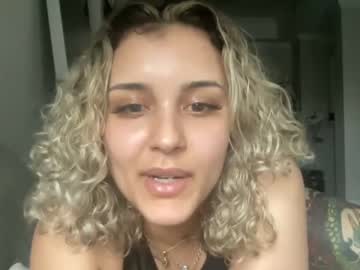 girl
        mercijane cam image #1031637