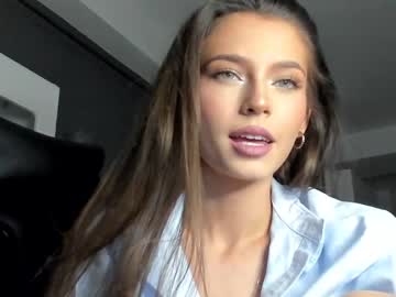 girl
        isia_slay cam image #494113