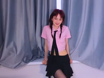 girl
        lily_and_sofi_ cam image #4074171