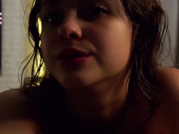 girl
        a_whole_eternity cam image #4121165