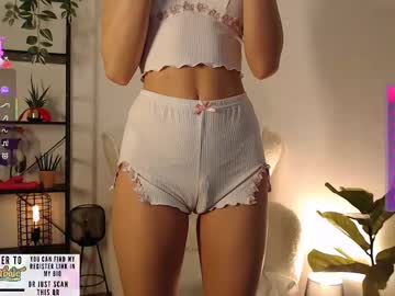 girl
        lucylia_ cam image #6213992