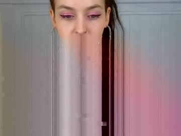 girl
        dawnwillow cam image #6768446