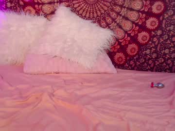 girl
        daisydeville cam image #1176252
