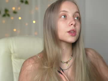 girl
        appr0ved cam image #5251574