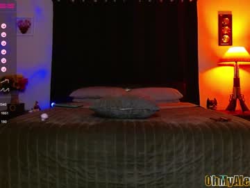 girl
        ohmyalexandria cam image #1666724
