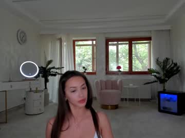 girl
        tiffanyhouston_ cam image #6847220