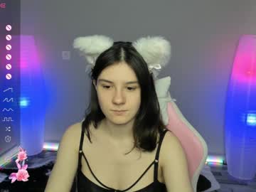 girl
        raiden_maid cam image #4943721