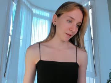 girl
        bryrecutee cam image #1883163