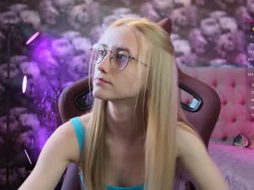 girl
        angeellina cam image #1849032