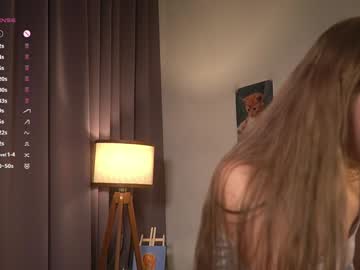 girl
        lyly_bambi cam image #5960428