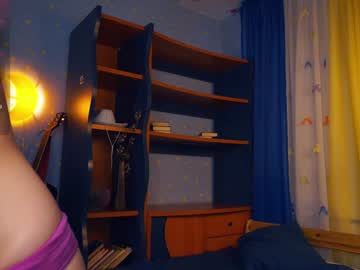 girl
        deliaderrick cam image #4908205