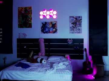 girl
        madnessalise cam image #2000561
