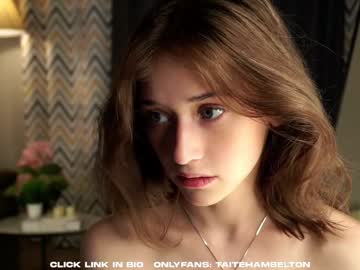 girl
        taitehambelton cam image #6975826