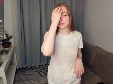 girl
        simplpresent cam image #1599610