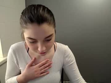girl
        tellamaid_ cam image #999833