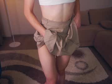 girl
        ashleycolden cam image #5270448