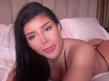 girl
        moniqueeass cam image #6195415