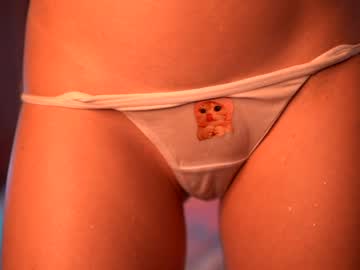 girl
        nightbunny_ cam image #5133417
