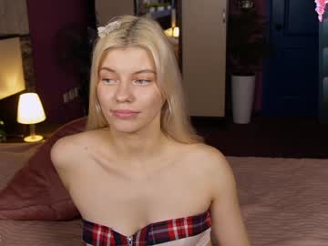 girl
        victoriabeverly cam image #5438962