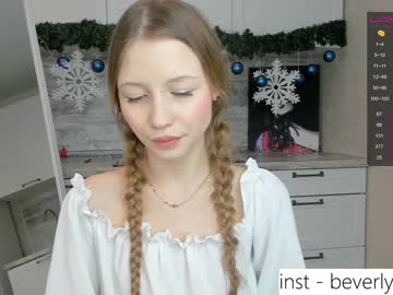 girl
        beverlyvega cam image #520443