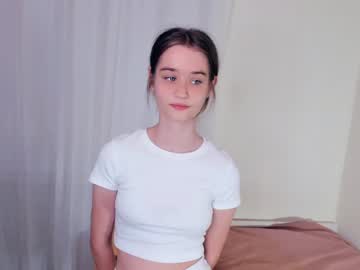 girl
        marionfuuller cam image #2611622