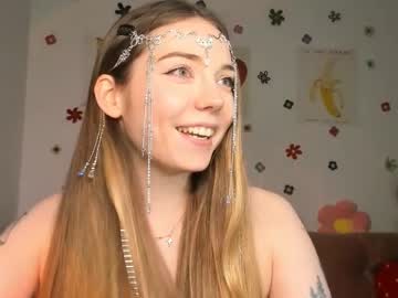 girl
        thisisamelia cam image #6663319