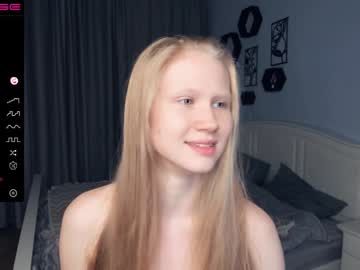 girl
        dexterity_of_love cam image #5077002