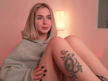 girl
        aurmur cam image #5698137
