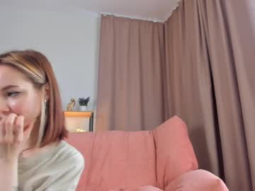 girl
        nasslady cam image #6773312