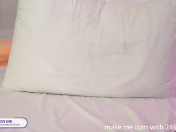 girl
        dovia cam image #1840116