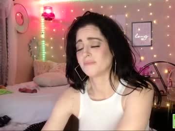 girl
        milf_lacey cam image #3382500