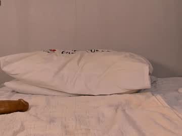 girl
        lucynuty cam image #1378350