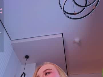 girl
        lissa_meooow cam image #4070848