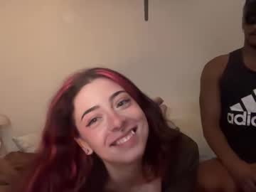 girl
        angelcak3s cam image #6193960
